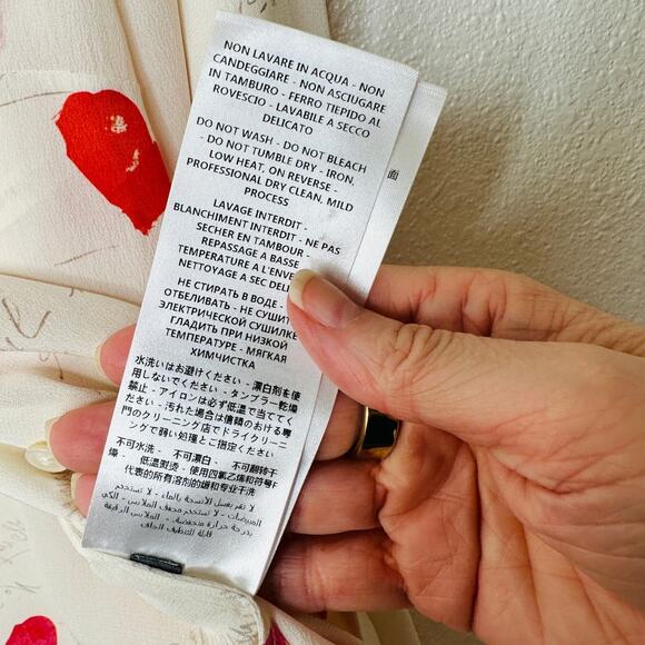 Alexander McQueen Silk Cream Red Pink Petal Long Sleeve Blouse 42 / 10 - Picture 6 of 16